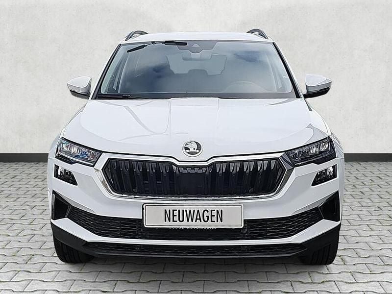 Neu Skoda Karoq Selection 150 PS (110 kW) 2025 Moonweiss metallic SUV