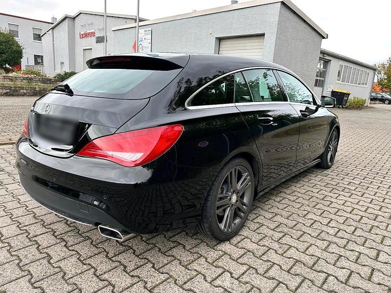 Gebraucht Mercedes CLA220 177 PS (130 kW) 2016 Schwarz Limousine