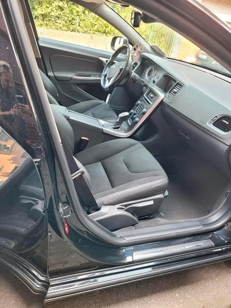 Gebraucht Volvo V60 163 PS (119 kW) 2013 Kombi
