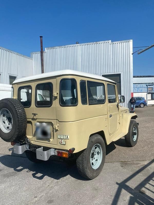 Gebraucht Toyota Land Cruiser 79 PS (58 kW) 1979 Beige SUV