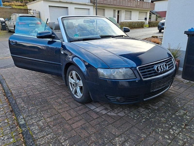 Gebraucht Audi Cabriolet 163 PS (119 kW) 2005 Blau Cabrio