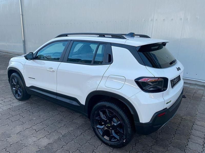 Neu Jeep Avenger 145 PS (106 kW) 2025 Weiß SUV