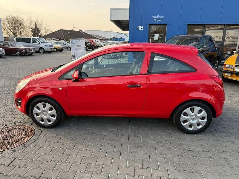 Gebraucht Opel Corsa Selection 69 PS (50 kW) 2012 Rot Kleinwagen