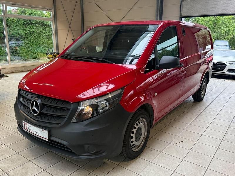 Rot Gebraucht 2019 Mercedes Vito Van / Kleinbus | 14.999 € (Superpreis) - Bild 1/4