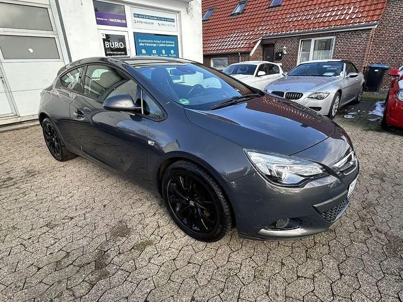 Gebraucht Opel Astra GTC Basis 136 PS (100 kW) 2015 Grau Coupé