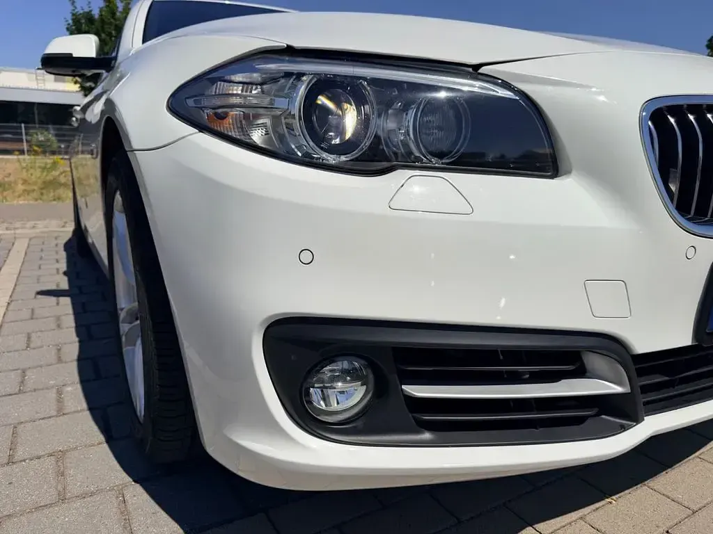 Gebraucht BMW 520 190 PS (139 kW) 2015 Weiß Kombi