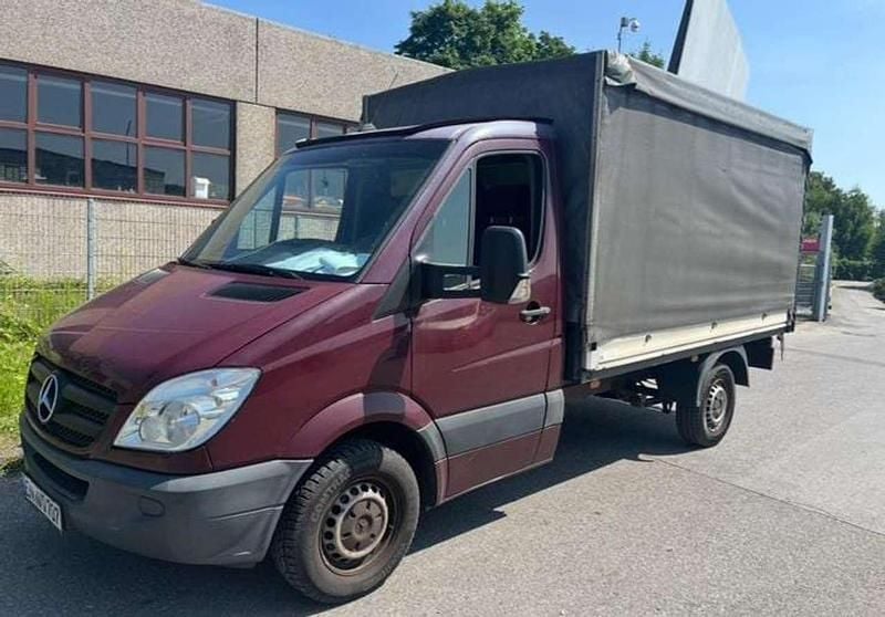 Rot Gebraucht 2012 Mercedes Sprinter Van | 10.300 € (Superpreis) - Bild 1/2