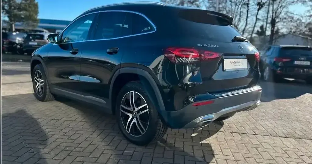 Gebraucht Mercedes GLA250 Progressive 218 PS (160 kW) 2021 Schwarz SUV