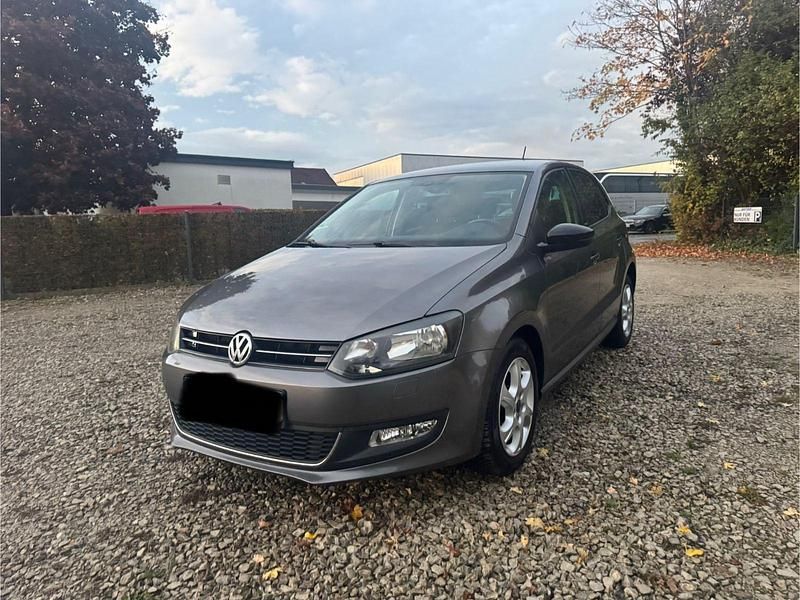 Grau Gebraucht 2011 VW Polo Style Kleinwagen | 4.650 € (Superpreis) - Bild 1/4