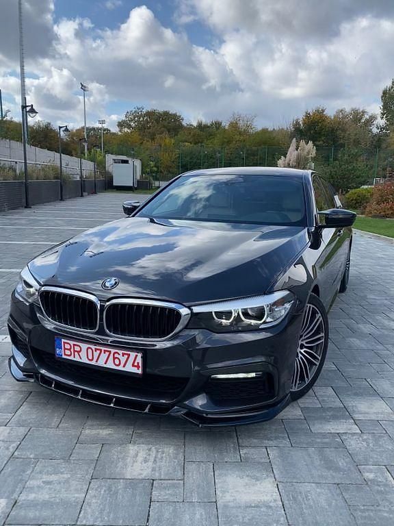 Schwarz Gebraucht 2018 BMW 520 Efficient Dynamics Limousine | 22.500 € - Bild 1/4