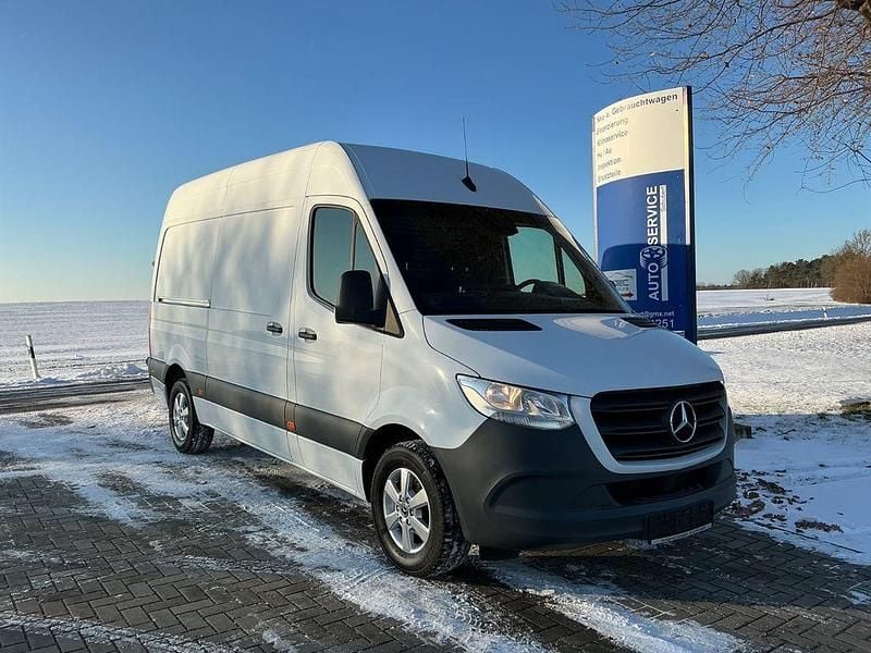 Weiß Gebraucht 2021 Mercedes Sprinter Van | 28.980 € (Guter Preis) - Bild 1/4