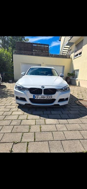 Gebraucht BMW 330 Sport Line 258 PS (189 kW) 2014 Weiß Kombi