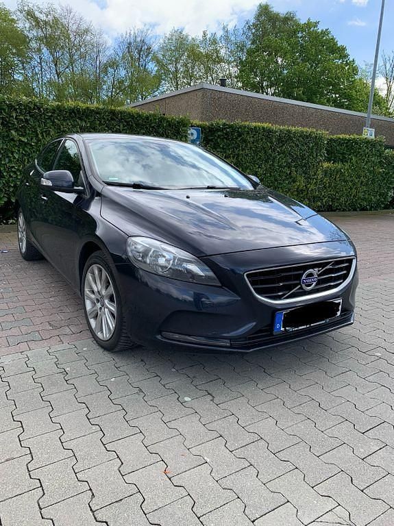 Gebraucht Volvo V40 150 PS (110 kW) 2015 Blau Limousine