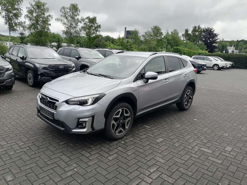 Ice silver Gebraucht 2020 Subaru XV Active SUV | 21.650 € (Guter Preis) - Bild 1/4