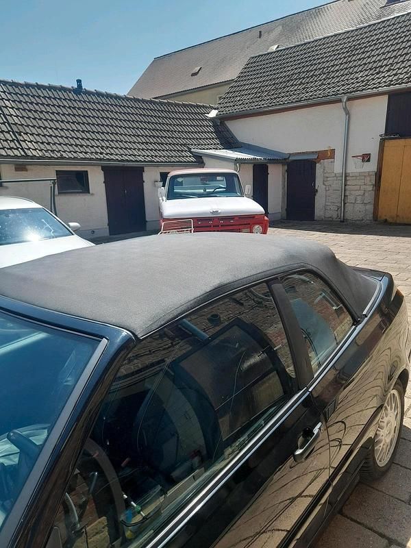 Gebraucht VW Golf Cabriolet 75 PS (55 kW) 1998 Schwarz Cabrio