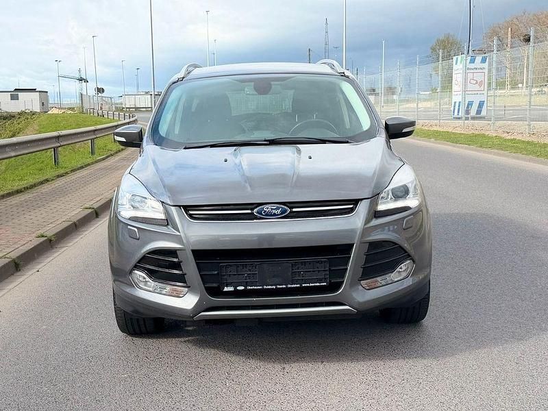 Gebraucht Ford Kuga Titanium 150 PS (110 kW) 2013 Grau SUV