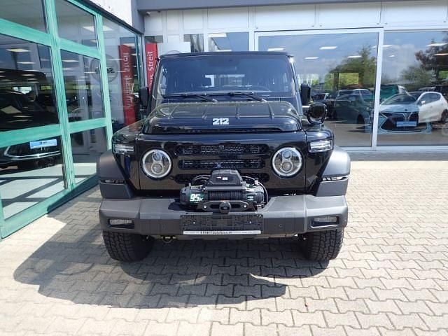 Neu BAW 212 166 PS (122 kW) 2026 Schwarz SUV