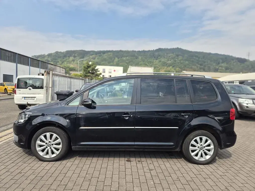 Gebraucht VW Touran Highline 140 PS (102 kW) 2011 Schwarz Van / Kleinbus