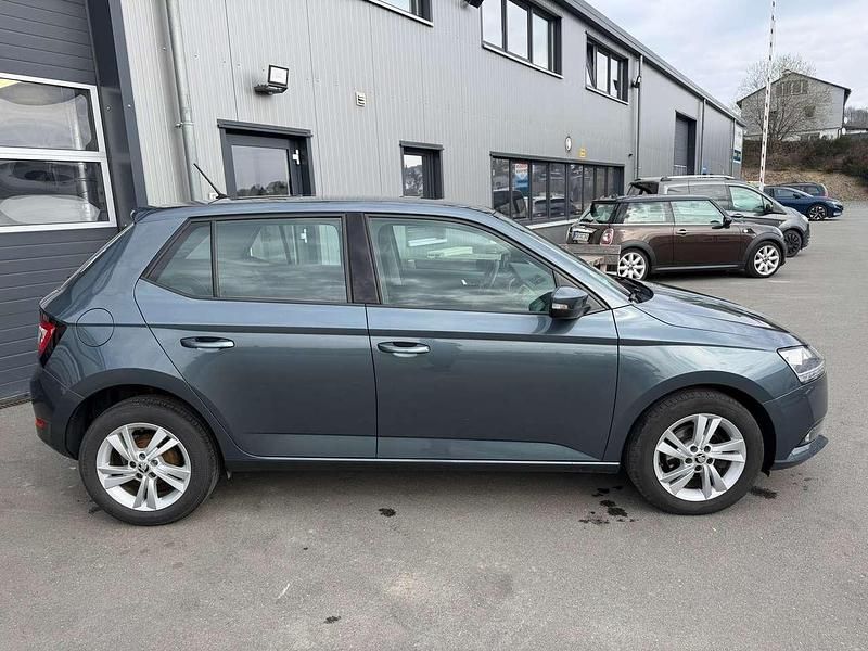 Gebraucht Skoda Fabia Ambition 95 PS (69 kW) 2019 Quarzgrau metallic Kleinwagen