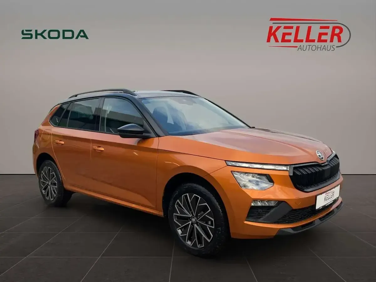 Neu Skoda Kamiq 116 PS (85 kW) 2026 Phoenixorange metallic SUV
