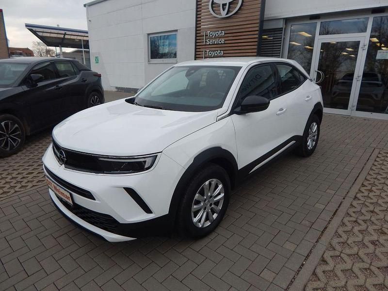 Gebraucht Opel Mokka Enjoy 101 PS (74 kW) 2023 Lack weiss banquise/typ aussen SUV
