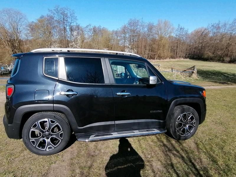Gebraucht Jeep Renegade 120 PS (88 kW) 2016 Schwarz SUV