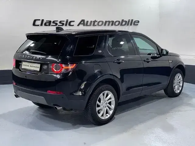 Gebraucht Land Rover Discovery Sport SE 180 PS (132 kW) 2017 Santorini black SUV
