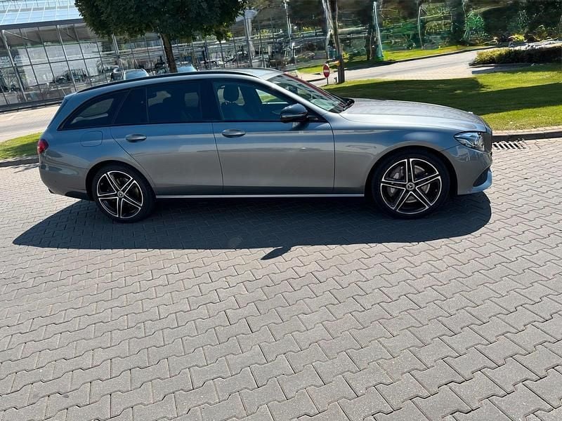 Gebraucht Mercedes E400 Night 340 PS (250 kW) 2019 Grau Kombi