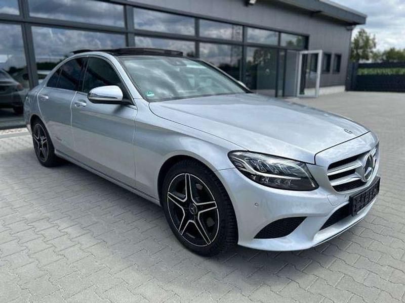 Gebraucht Mercedes C200 Avantgarde 160 PS (117 kW) 2020 Limousine