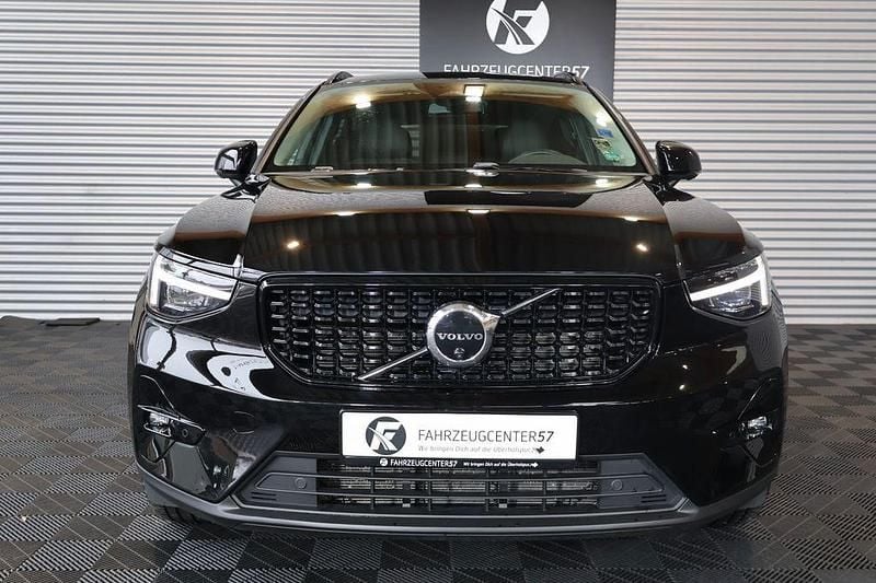 Gebraucht Volvo XC40 Plus 250 PS (183 kW) 2023 Schwarz SUV