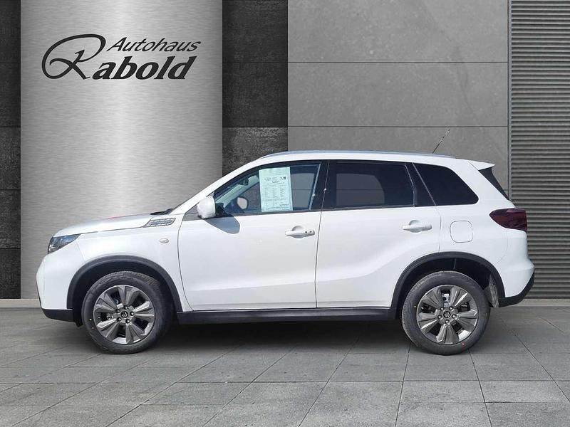 Gebraucht Suzuki Vitara Comfort 110 PS (80 kW) 2026 Pearl cool white (weiß) SUV