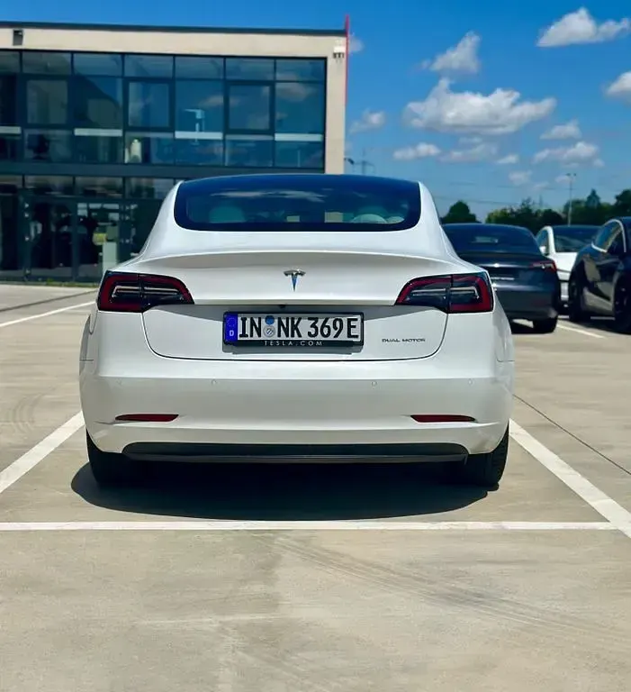 Gebraucht Tesla Model 3 Long Range AWD 366 kW (498 PS) 2021 Weiß Limousine