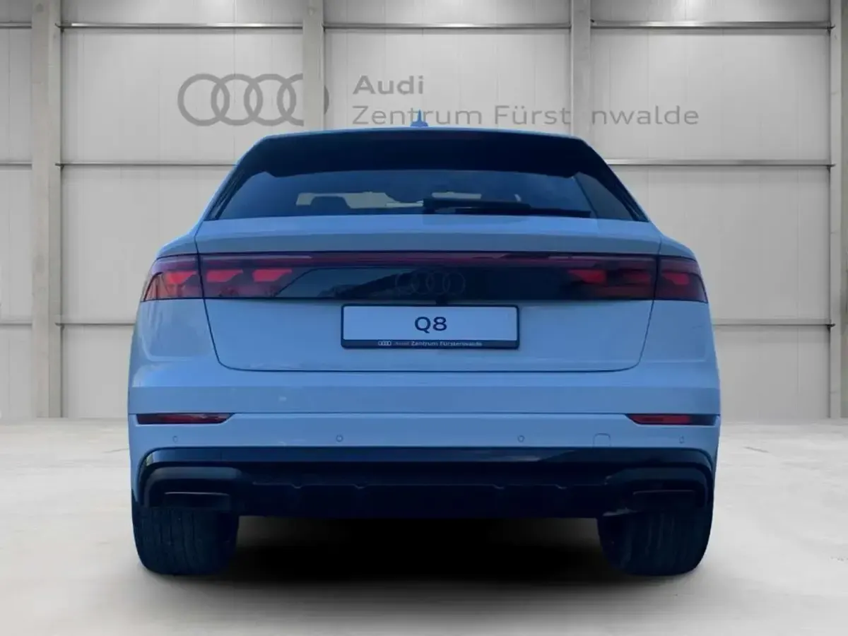 Gebraucht Audi Q8 Design 286 PS (210 kW) 2024 Weiss SUV