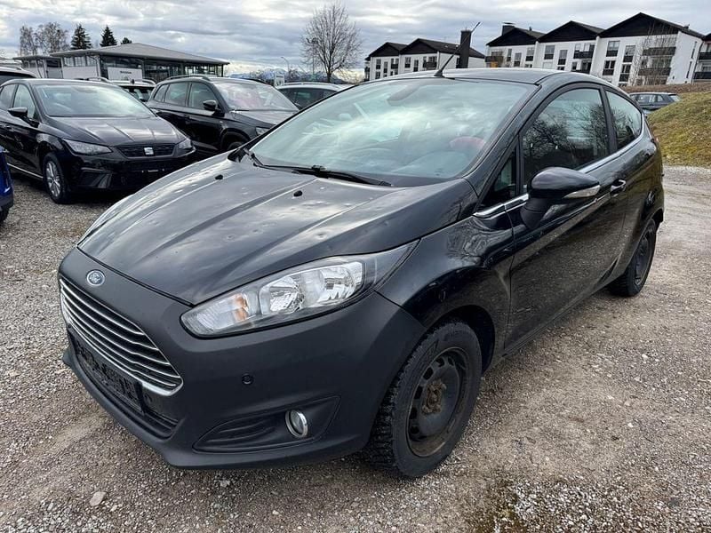 Gebraucht Ford Fiesta Titanium 80 PS (58 kW) 2017 Schwarz Kleinwagen