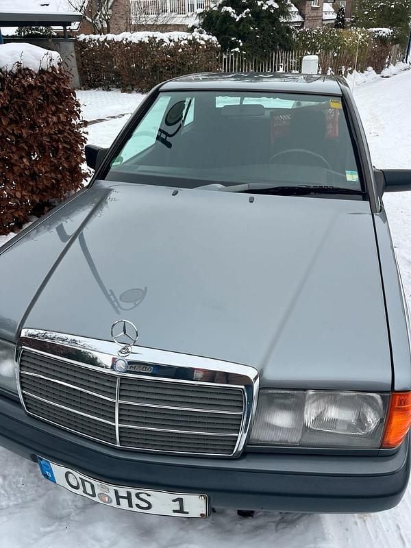 Gebraucht Mercedes 190 118 PS (86 kW) 1989 Grau Limousine
