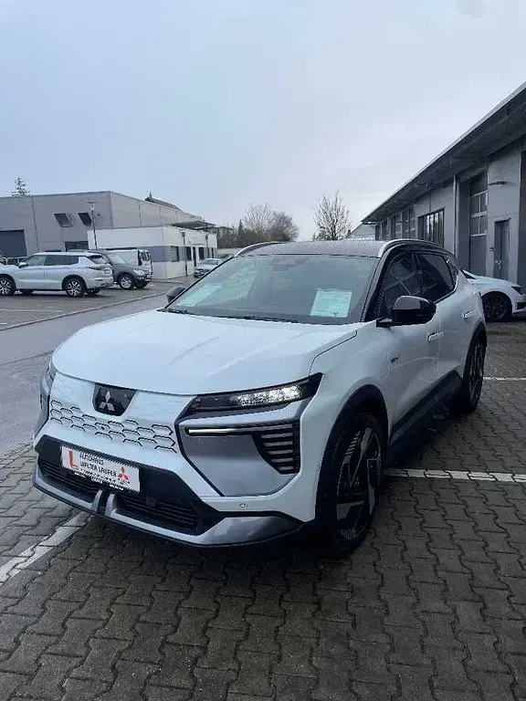 Neu Mitsubishi Eclipse Diamant Edition 160 kW (218 PS) 2026 Himalayaweiß/onyxschwarz SUV