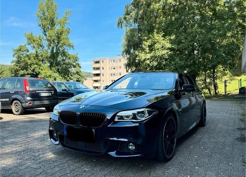 Schwarz Gebraucht 2015 BMW 535 Comfort Edition Limousine | 22.990 € (Etwas zu teuer) - Bild 1/4