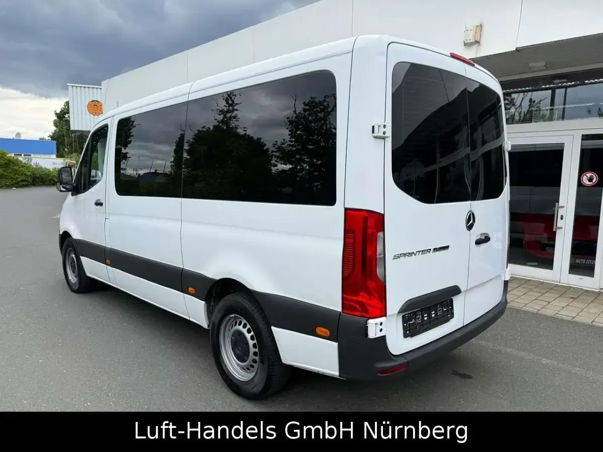 Gebraucht Mercedes Sprinter 163 PS (119 kW) 2020 Arktikweiss Van