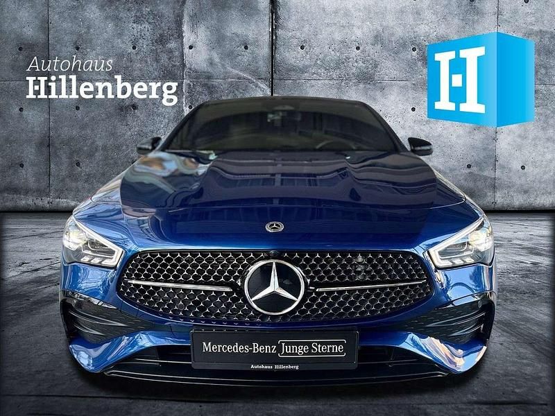 Gebraucht Mercedes CLA200 163 PS (119 kW) 2024 lack spektralblau Limousine