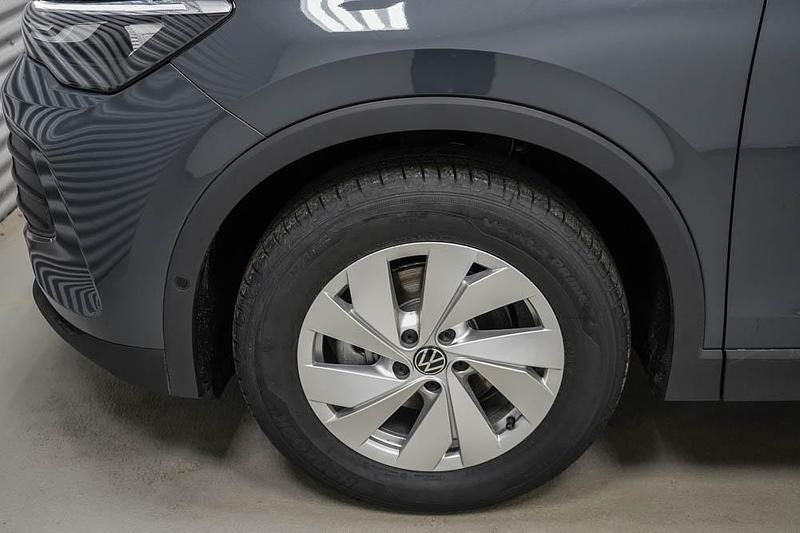 Neu VW Tiguan Basis 2025 Delfingrau metallic (b0) SUV