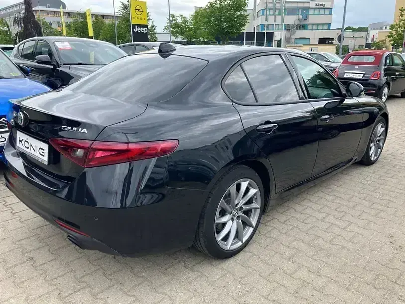 Gebraucht Alfa Romeo Giulia Sprint Sprint 200 PS (147 kW) 2023 Schwarz Coupé