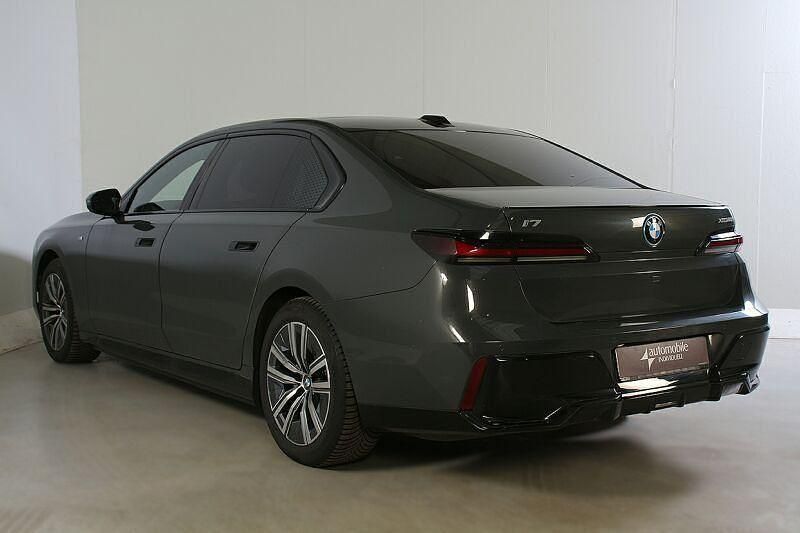 Gebraucht BMW i7 M Sport 400 kW (544 PS) 2023 Grau Limousine