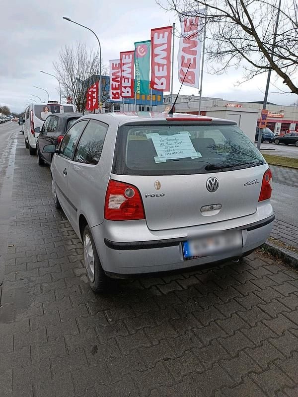 Gebraucht VW Polo 54 PS (39 kW) 2003 Silber Kleinwagen