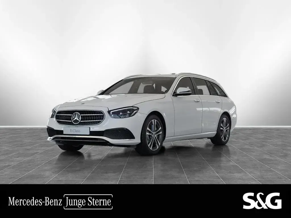 Gebraucht Mercedes E220 Avantgarde 200 PS (147 kW) 2022 Limousine