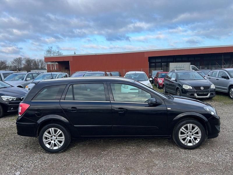 Gebraucht Opel Astra Cosmo 140 PS (102 kW) 2008 Schwarz Kombi