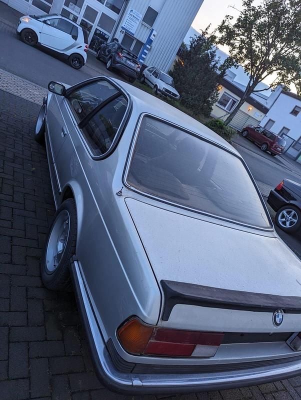 Gebraucht BMW 635 Basis 218 PS (160 kW) 1986 Silber Coupé