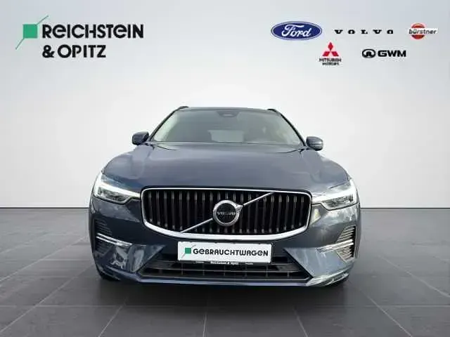 Gebraucht Volvo XC60 145 PS (106 kW) 2023 SUV