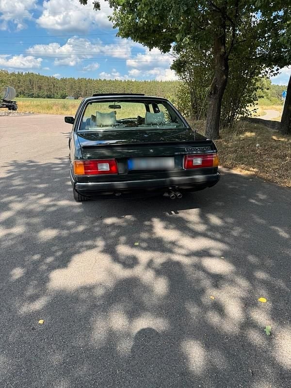 Second-hand BMW 728 184 CP (135 kW) 1984 Verde Berlinǎ