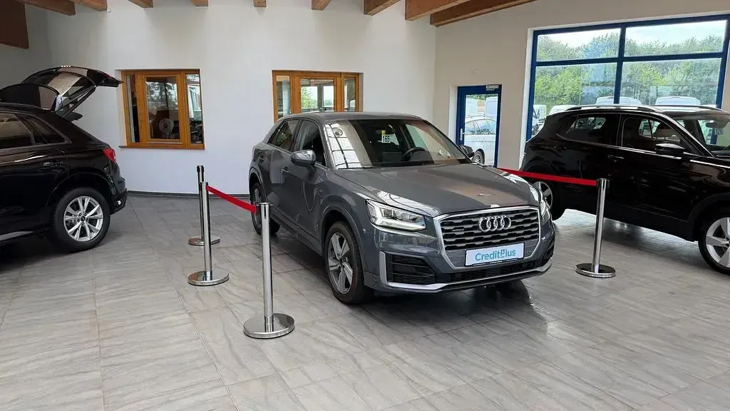 Gebraucht Audi Q2 S-Line 190 PS (139 kW) 2020 Grau SUV
