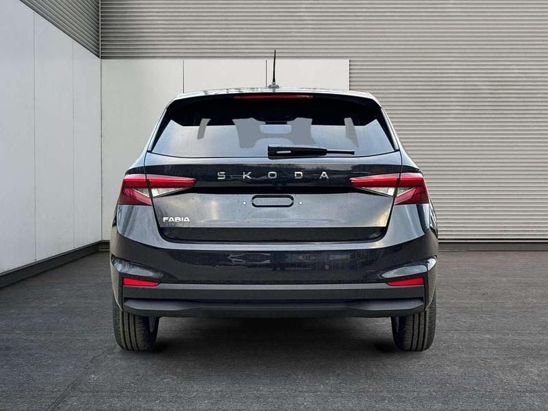 Neu Skoda Fabia Selection 116 PS (85 kW) 2025 Blackmagic perleffekt Kleinwagen